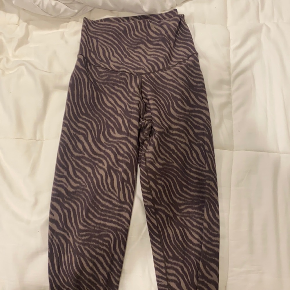 Aerie animal print leggings